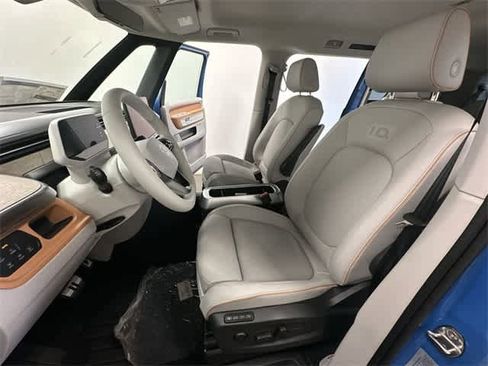 New 2025 Volkswagen ID. Buzz Pro S Plus image 17