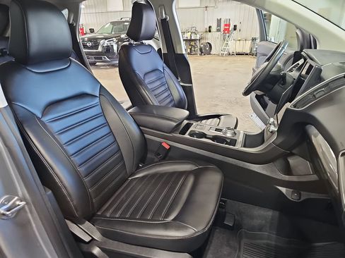 Used 2024 Ford Edge SEL w/ Convenience Package AWD/4WD image 10