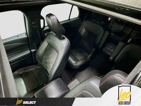 Used 2023 Ford Explorer ST-Line w/ Class IV Trailer Tow Package image 23