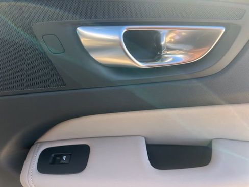 New 2026 Volvo XC60 B5 Plus w/ Protection Package Premier AWD/4WD image 24