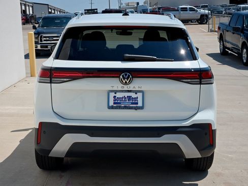 New 2025 Volkswagen Tiguan S image 5