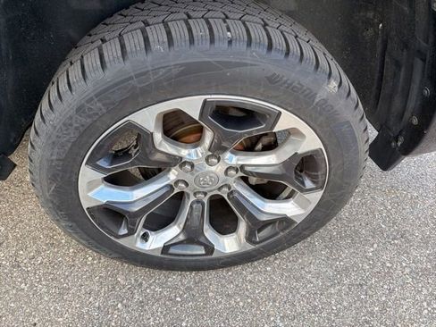 Used 2019 RAM 1500 Limited AWD/4WD image 5