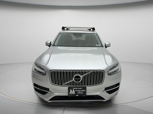 Used 2017 Volvo XC90 T6 Inscription w/ Vision Package AWD/4WD image 2