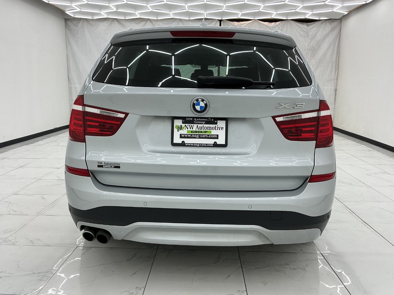 Used 2017 BMW X3 xDrive28i AWD/4WD image 10
