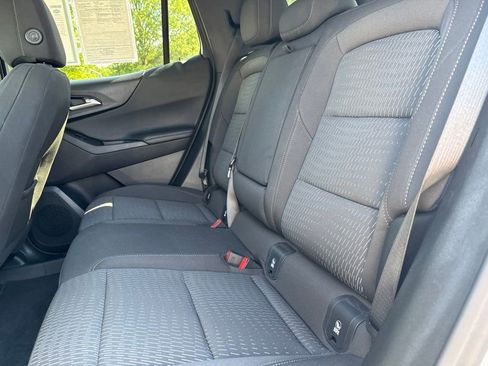 Used 2026 Chevrolet Equinox LT AWD/4WD image 27