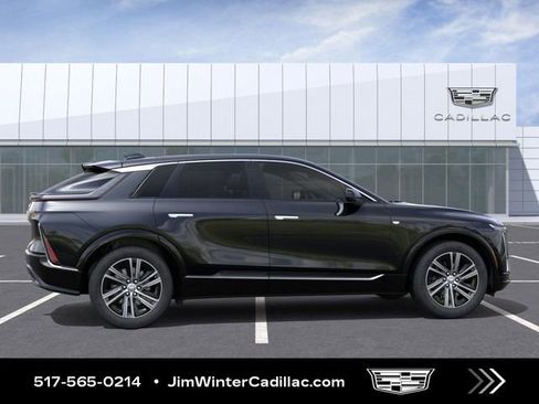 New 2026 Cadillac Lyriq Luxury w/ LPO, Floor Liner Package image 6