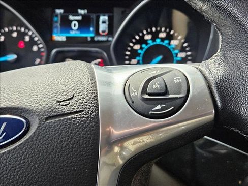 Used 2015 Ford Escape Titanium w/ Equipment Group 301A FWD image 22