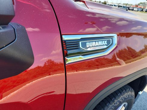 New 2026 GMC Sierra 1500 SLT w/ SLT Premium Package image 7