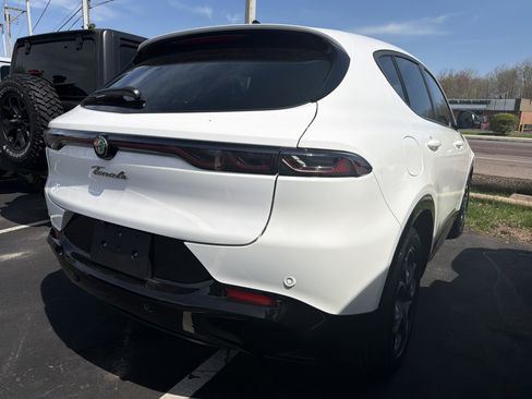 Used 2025 Alfa Romeo Tonale AWD/4WD image 7