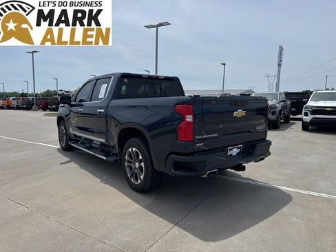 Used 2022 Chevrolet Silverado 1500 High Country w/ Z71 Off-Road Package AWD/4WD image 4