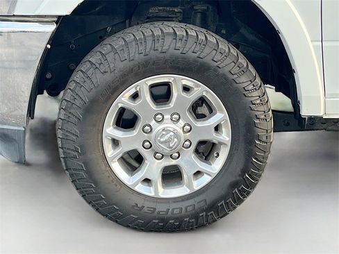 Used 2022 RAM 2500 Laramie image 30