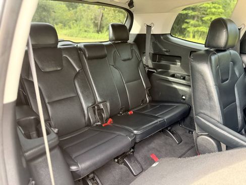 Used 2023 Kia Telluride S w/ S Sunroof Package FWD image 16
