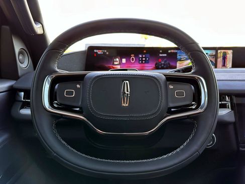 Used 2025 Lincoln Navigator Reserve w/ Jet Appearance Package image 30