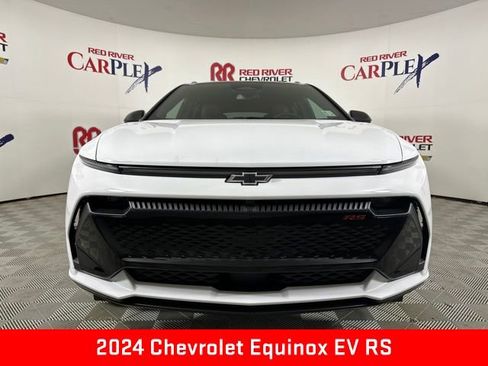 New 2024 Chevrolet Equinox EV RS FWD image 2