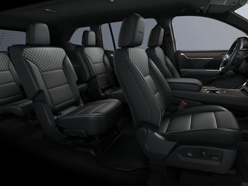 New 2026 GMC Acadia Denali w/ Super Cruise Package FWD image 28