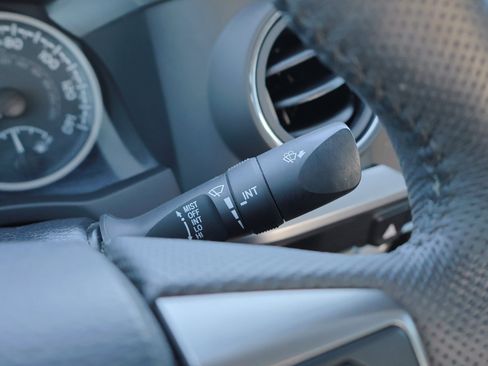 Used 2022 Toyota Tacoma SR5 image 21