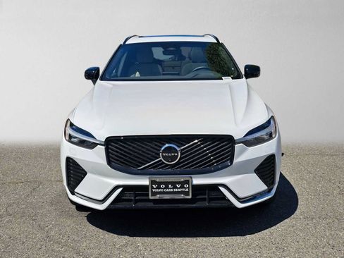 Certified 2026 Volvo XC60 B5 Plus w/ Protection Package Premier AWD/4WD image 8