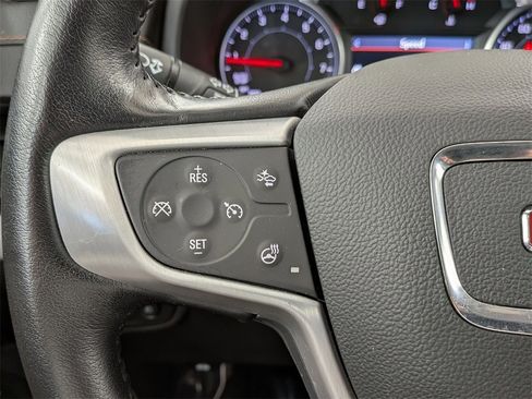 Used 2021 GMC Terrain SLT image 17