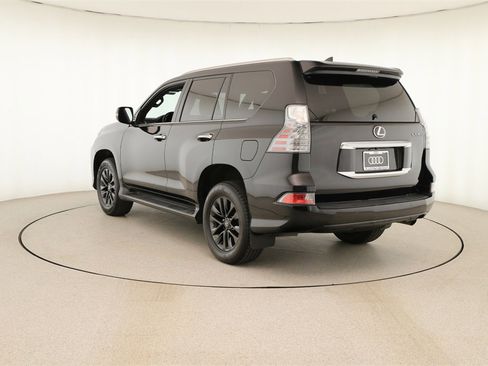 Used 2021 Lexus GX 460 Premium w/ Premium Package image 4