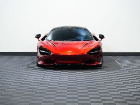 Used 2024 McLaren 750S image 4