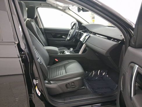 Used 2025 Land Rover Discovery Sport S image 33