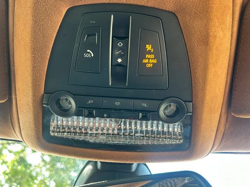Used 2012 BMW 750Li xDrive AWD/4WD image 26