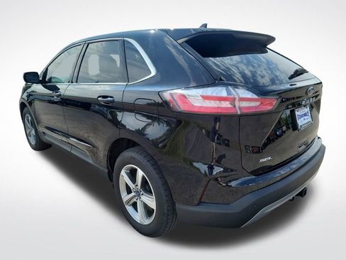 Used 2022 Ford Edge SEL w/ Convenience Package image 3