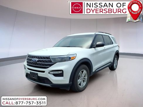 Used 2023 Ford Explorer XLT w/ Equipment Group 202A AWD/4WD image 7