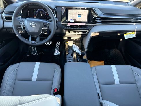 New 2026 Toyota Camry SE image 11