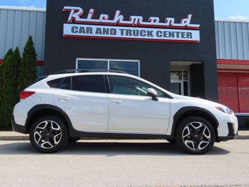 Used 2020 Subaru Crosstrek 2.0i Limited w/ Moonroof Package w/Navigation AWD/4WD image 3