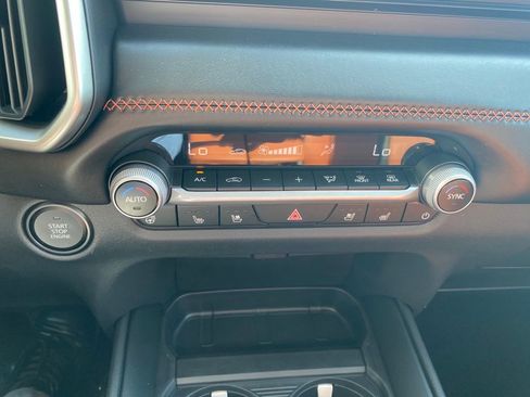 New 2026 MAZDA CX-50 Meridian Edition w/ Apex Package AWD/4WD image 25