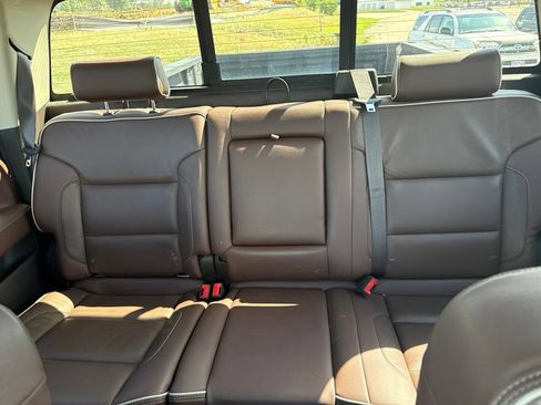 Used 2016 Chevrolet Silverado 2500 High Country w/ High Country Premium Package AWD/4WD image 21