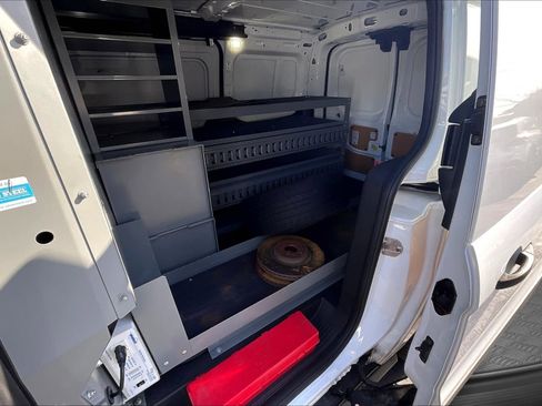 Used 2017 Ford Transit Connect XL image 26