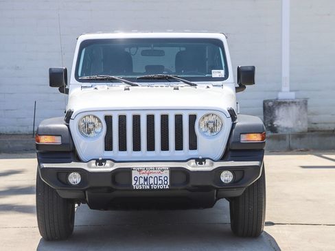 Used 2022 Jeep Wrangler Unlimited Sport AWD/4WD image 2