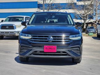 Used 2023 Volkswagen Tiguan SE w/ Panoramic Sunroof Package video 2