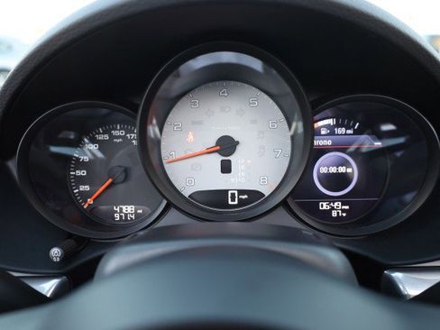 Used 2024 Porsche 718 Boxster S RWD image 31