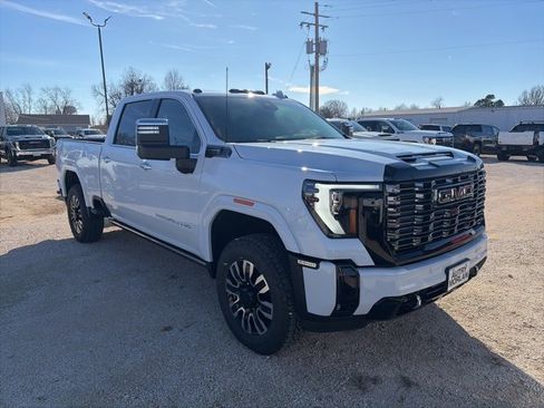 New 2026 GMC Sierra 2500 Denali Ultimate image 8