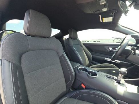 Used 2025 Ford Mustang Coupe RWD image 12