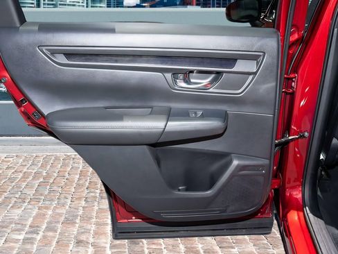 Certified 2025 Honda CR-V LX image 12