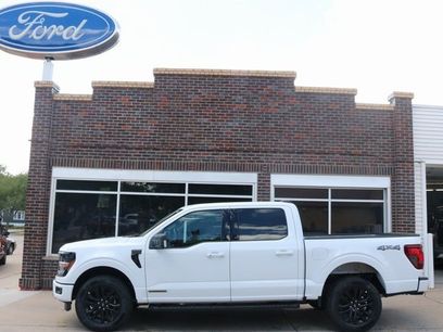 New 2025 Ford F150 XLT w/ Equipment Group 302A MID