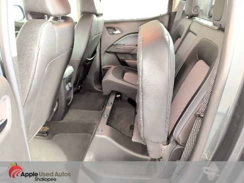 Used 2015 Chevrolet Colorado Z71 image 28