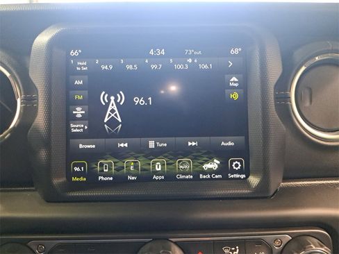 Used 2021 Jeep Wrangler Unlimited Sahara w/ Uconnect 4C Nav & Sound Group image 21