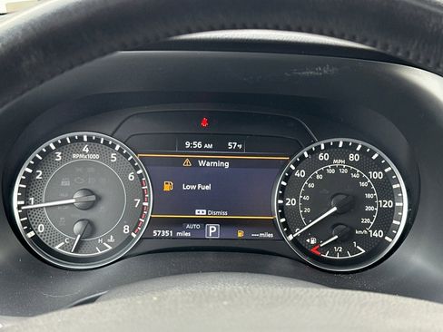 Used 2022 Nissan Armada SL w/ Captain's Chairs Package image 31