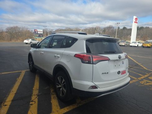 Used 2016 Toyota RAV4 XLE image 7