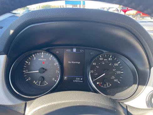 Used 2020 Nissan Rogue Sport SL w/ Premium Package FWD image 27
