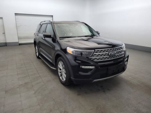 Used 2021 Ford Explorer Limited w/ Equipment Group 301A AWD/4WD image 13