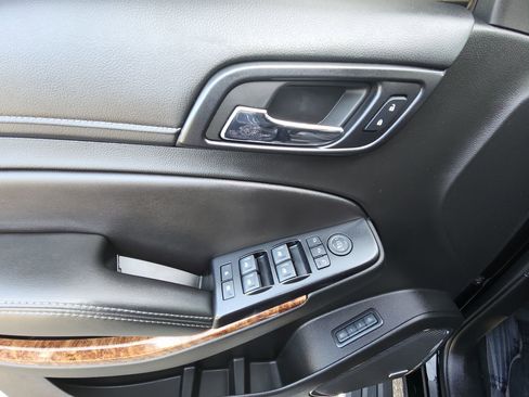 Used 2018 Chevrolet Tahoe Premier image 15