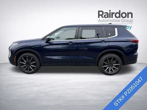 Used 2023 Mitsubishi Outlander SE AWD/4WD image 4