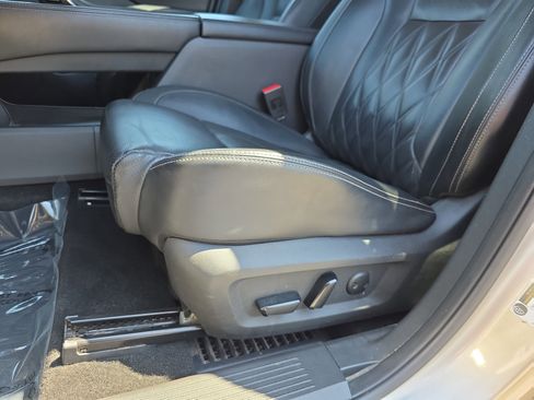 Used 2021 Nissan Rogue Platinum FWD image 27