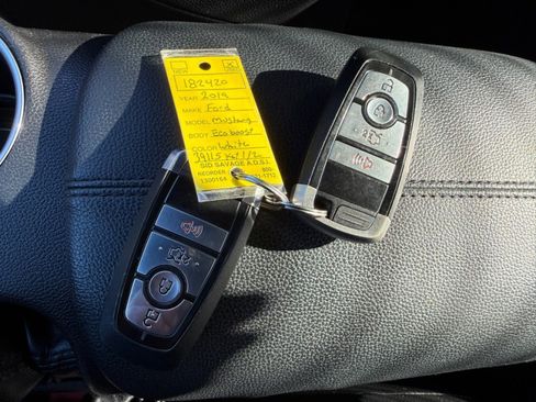 Used 2019 Ford Mustang Premium image 38